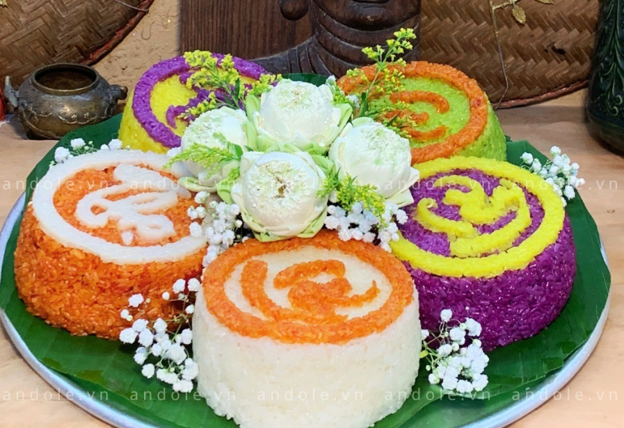 Xin lộc bàn thờ trong văn hóa tâm linh Việt Nam